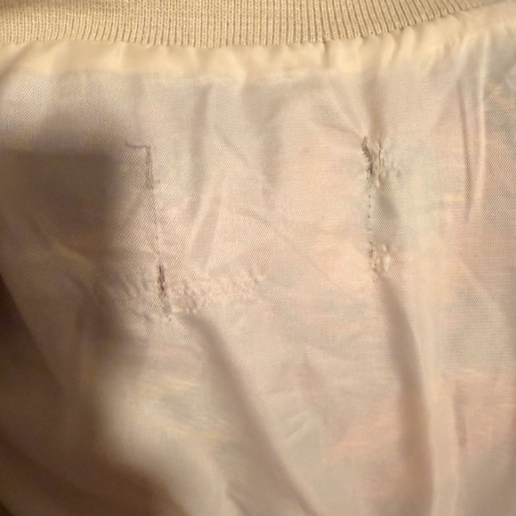 Floral and Crane embroidered jacket - Picture 7 of 8